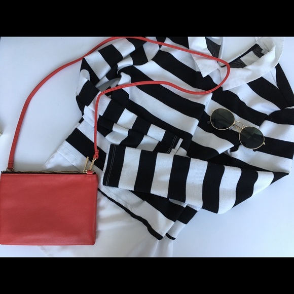 BLACK AND WHITE COLLARS STRIPED SWEATER WITG SHEER - Picture 2 of 8